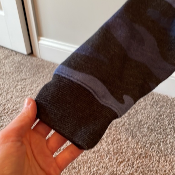 PINK Victoria’s Secret hoodie - Picture 4 of 7